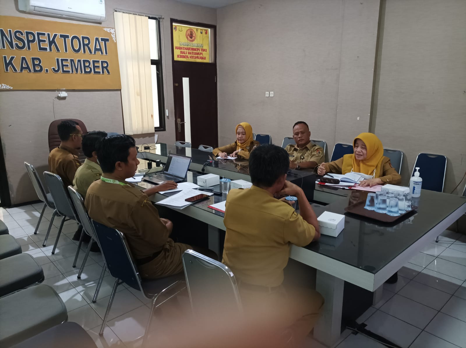 Kegiatan Rapat Tentang Proyek Strategis